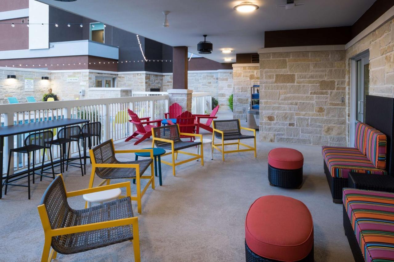 Home2 Suites By Hilton Fort Worth Cultural District Bagian luar foto